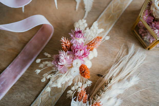 Elegante Corsage voor Smalle Polsen en Kinderen