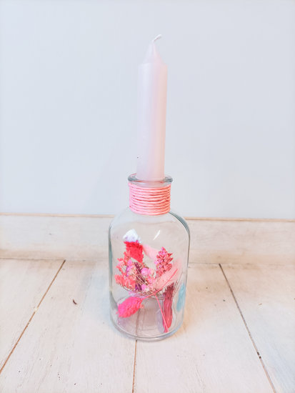 Gedroogde bloemen in fles met luxe touw