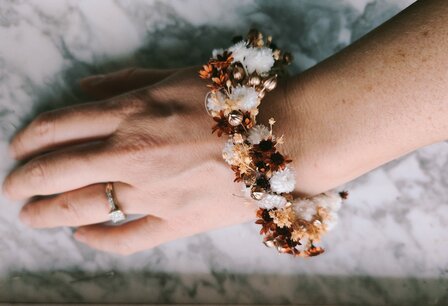 Bloemen armband